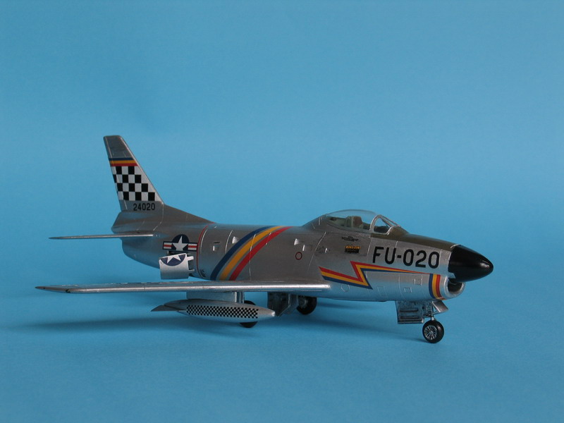 [AIRFIX] F-86D Sabre Dog "FINI" F_86_d11