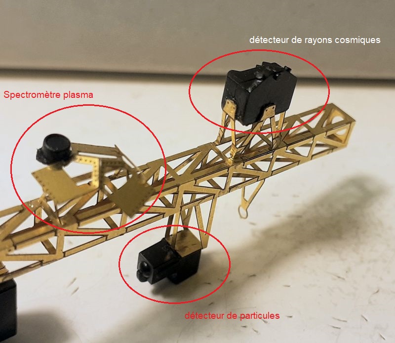 1/48eme  Sonde Voyager  de chez Hasegawa - Page 3 Voyage42