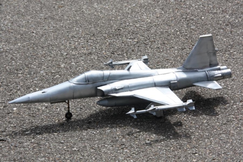 Militärflugzeugmodell Metall Rrikvc10