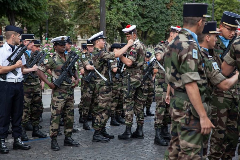 Armée Française / French Armed Forces - Page 10 1241