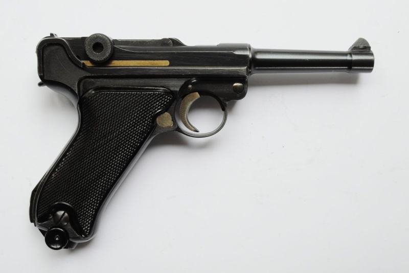 Un rare Luger commercial-armée portugaise code byf 42. Mauser22