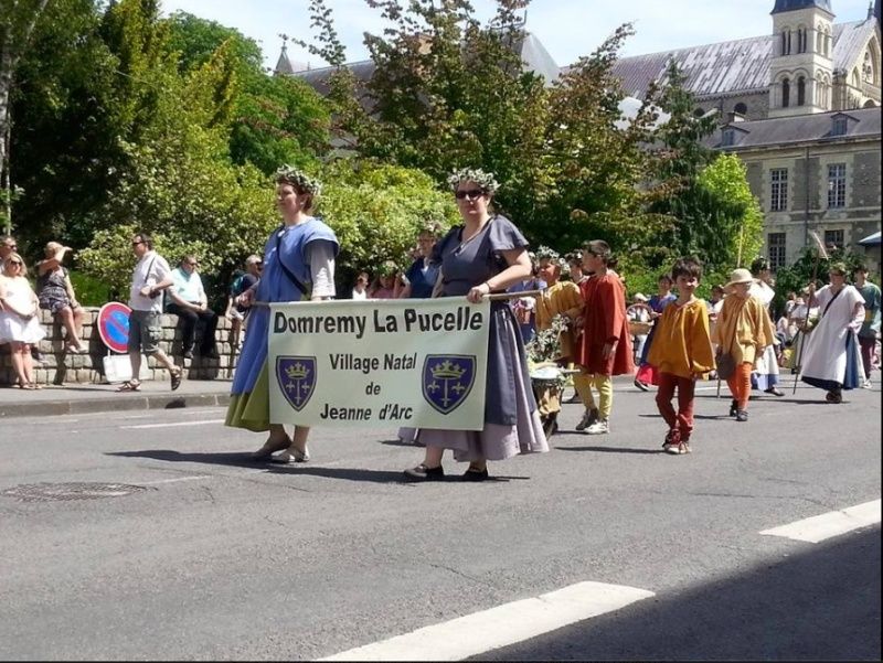 Voici quelques photos des fêtes johanniques de Reims  Captur33