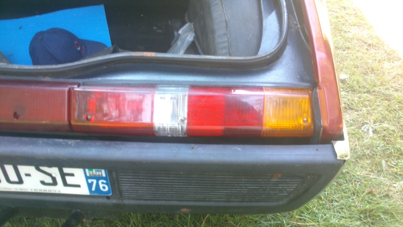 renault 17 decouvrable rouge lucifer Dsc_1526