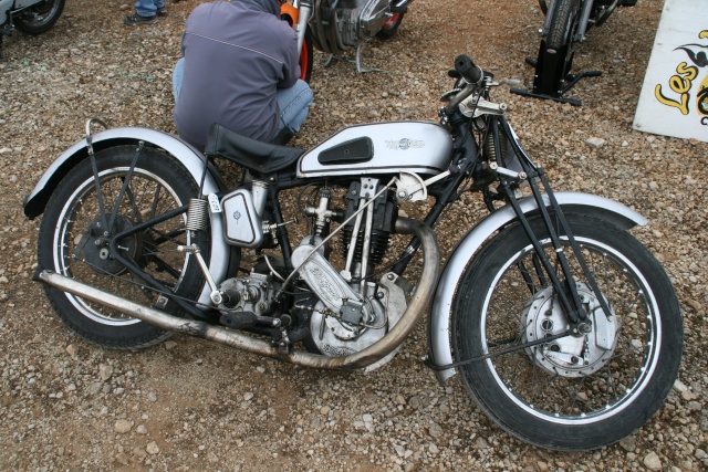 Coupes moto legende Img_8655