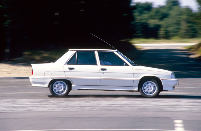 Les 30 ans de la Renault 9 TURBO Renaul12