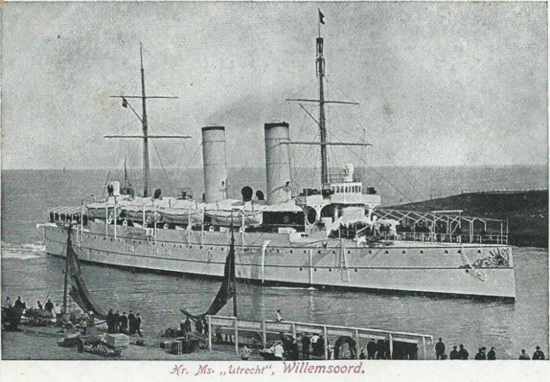 Cuirassés-garde-cotes  et croiseurs Néerlandais Utrech10