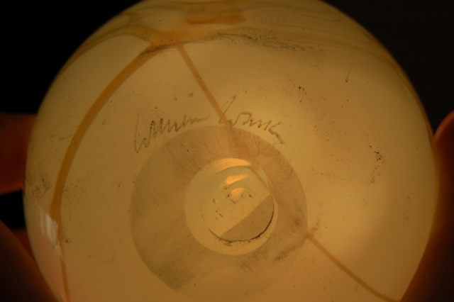 Petit vase sur fond opalescent, William Walker glass Dsc_0010