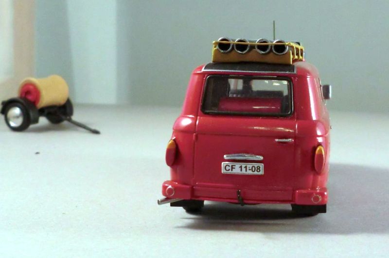 B 1000 Umbauten KLF und Rettungswagen in 1/43 Klf_in10