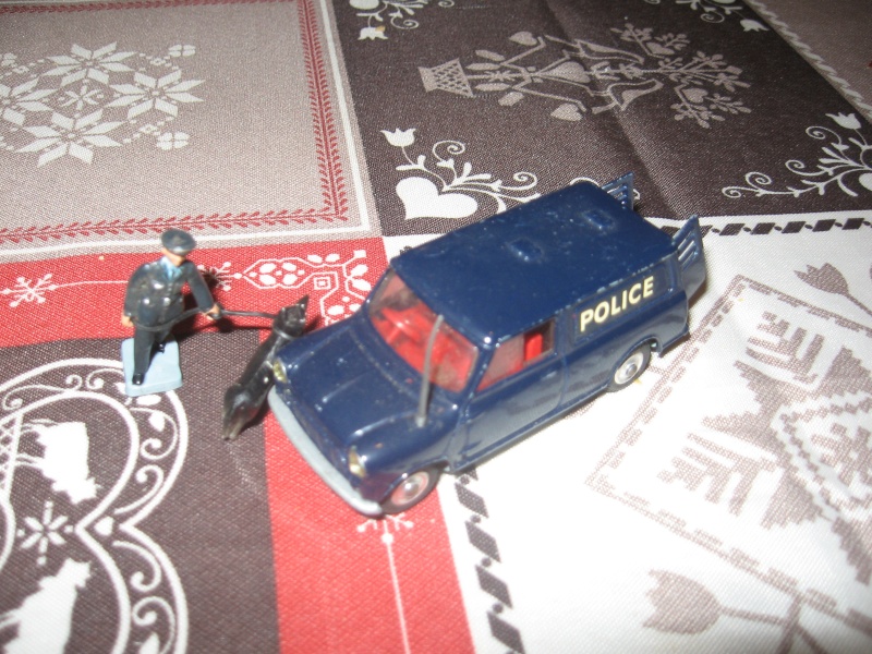 Cerco Pocher Mebetoys Politoys Dinky Toys CorgiToys Mercury Img_3710