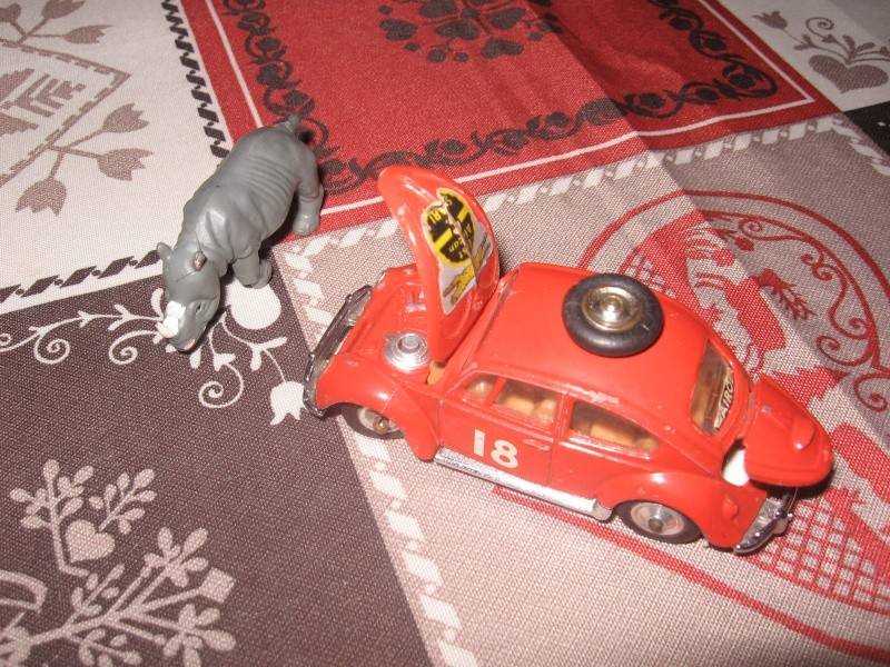 Cerco Pocher Mebetoys Politoys Dinky Toys CorgiToys Mercury  Img_3712