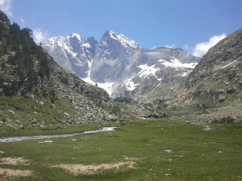 en passant par les Hautes - Pyrénées .... 2015-019