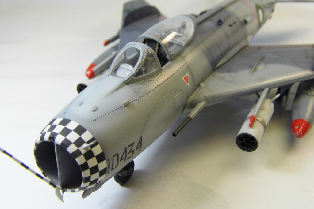 [Trumpeter] 1/32 - Mikoyan-Gourevitch Mig-19 Farmer (Pakistan) 02810