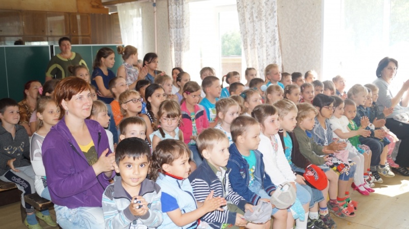 На базе МОУ "Райсеменовскоя СОШ" открылся летний оздоровительный лагерь с дневным пребыванием детей "ПЧЕЛКИ". 154ab310