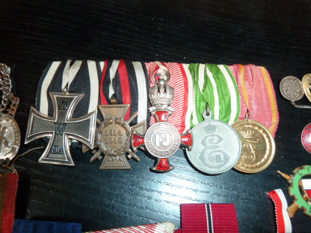 Surtout de la médailles et insignes..... P1300815