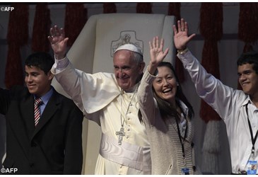 Le Pape aux jeunes Paraguayens : « mettez le bazar ! » Afp43411