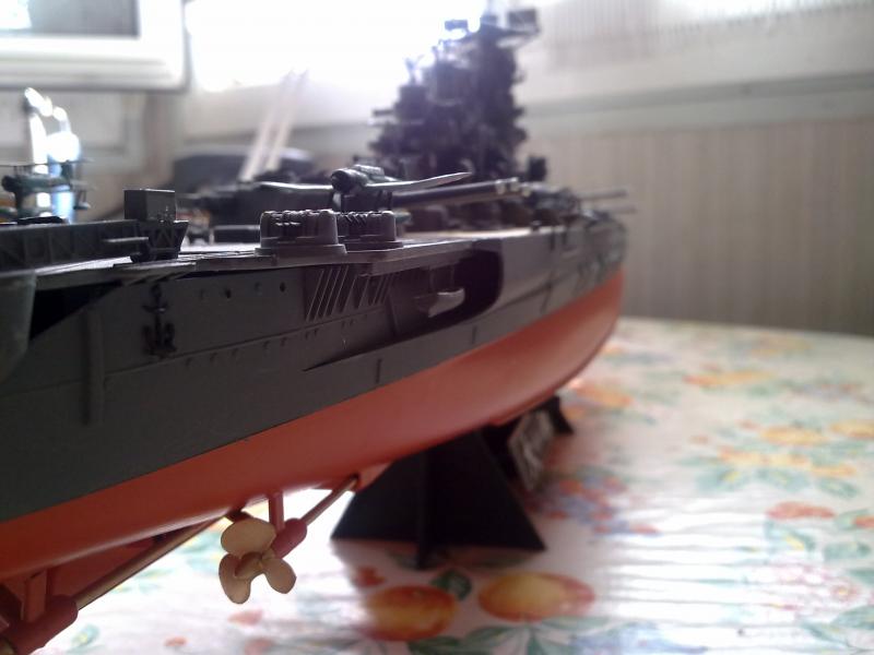  Cuirassé Yamato par Pascal 72 de Tamiya au 1/350 910