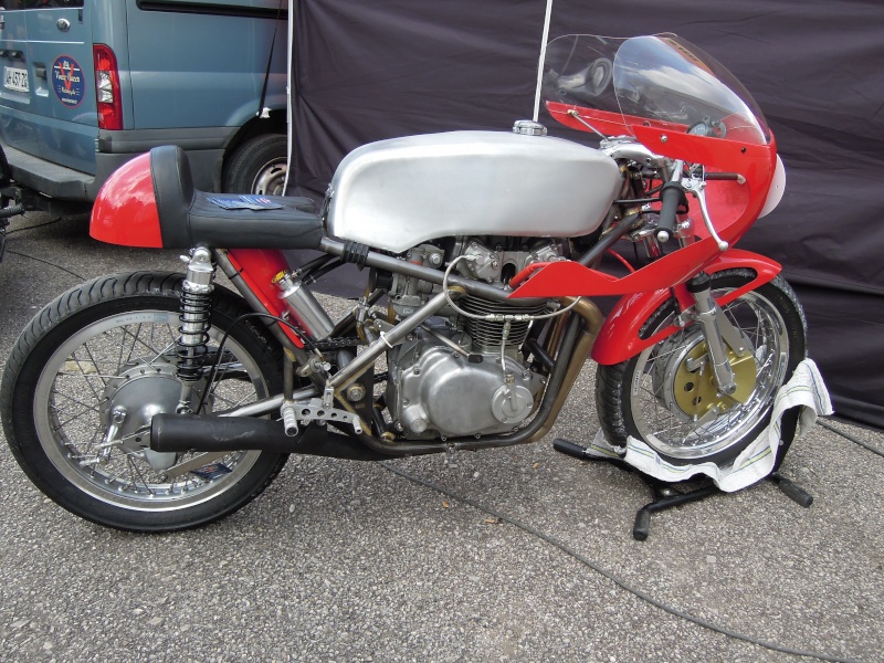 Coupes moto legende Dscn5313