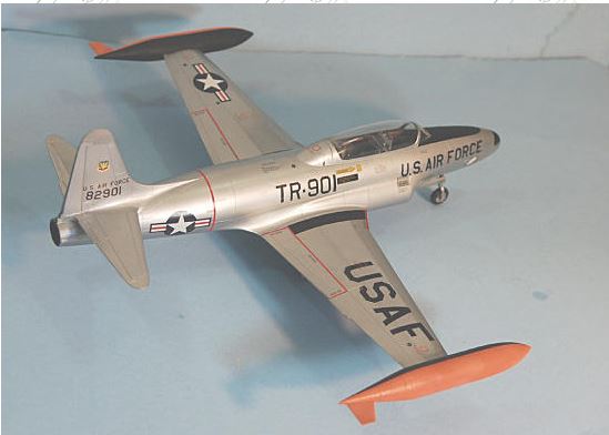 Lockheed T-33A Jet Trainer 1/48 Italeri FINI 1013