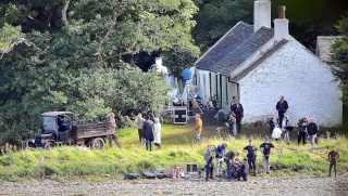NEWS & PICS FROM ON LOCATION IN GREYABBEY 4810