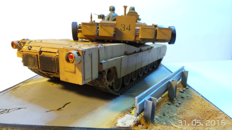  M1A1 Abrams (Italeri n°6438) 1/35 M1a1-410