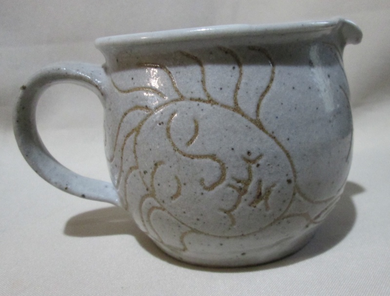 Jug with spiral mark Img_2836