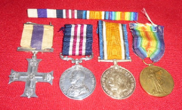 CORP. / LIEUT. F. SCHISSLER, MC, MM, 75TH BATTALION C.E.F. Mc_mm_11