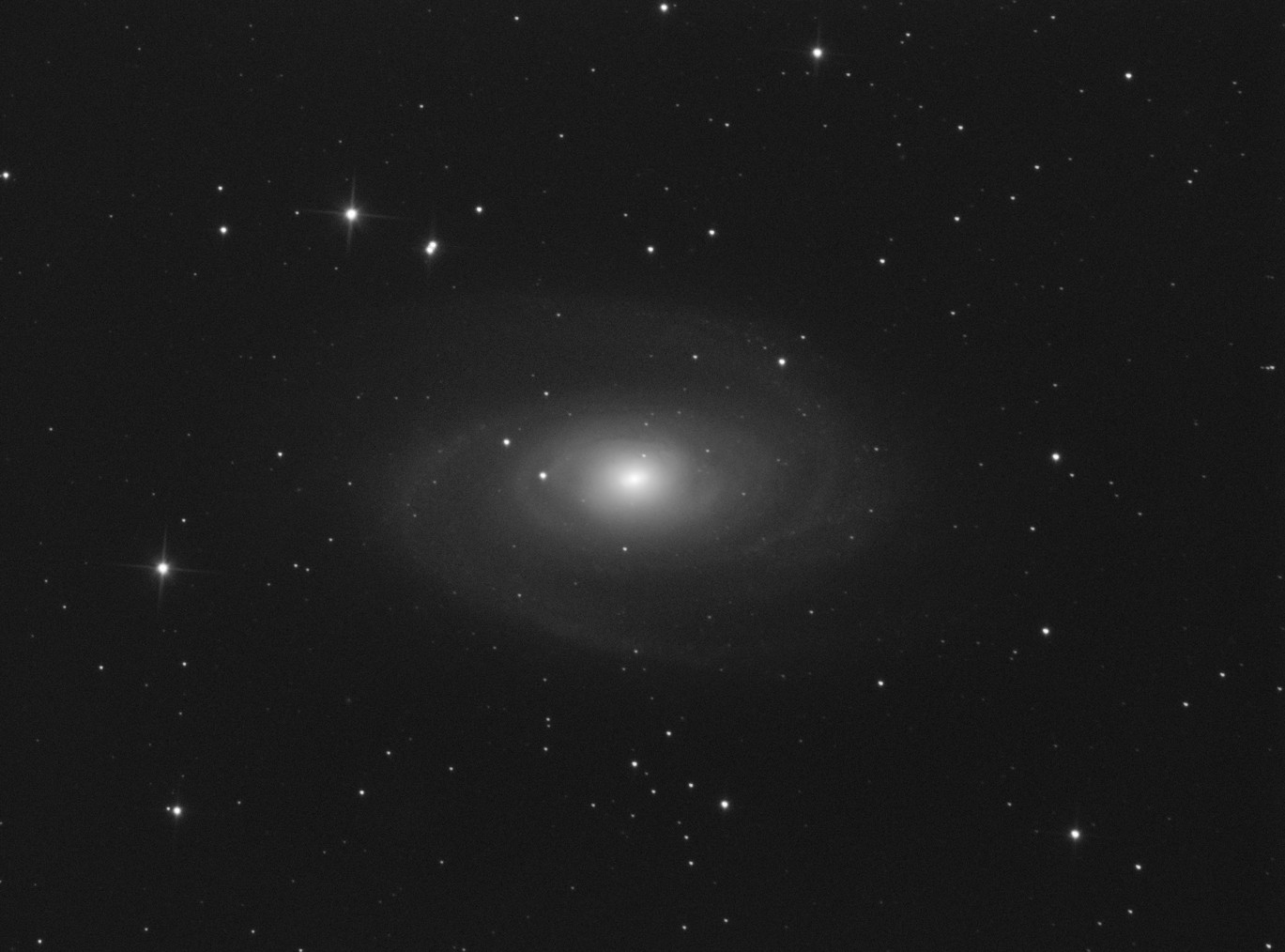 M81 et M82 en Ha et proche IR M81_ir10