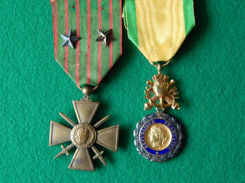 Croix de guerre 1914-1917 et médaille militaire à anneau Dscn1325