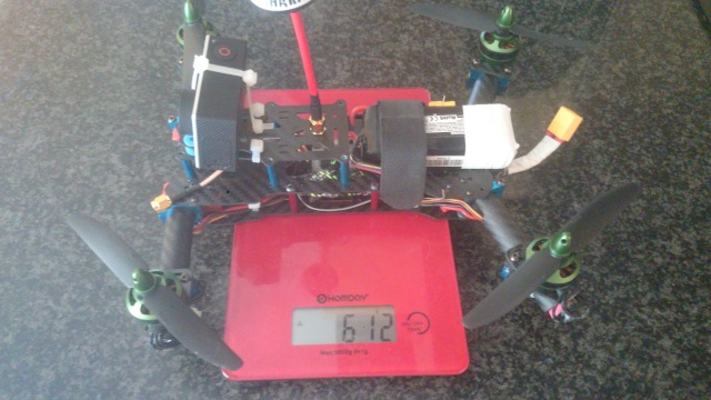 Mokaframe FPV racer (quadrirotor) Dsc_0430