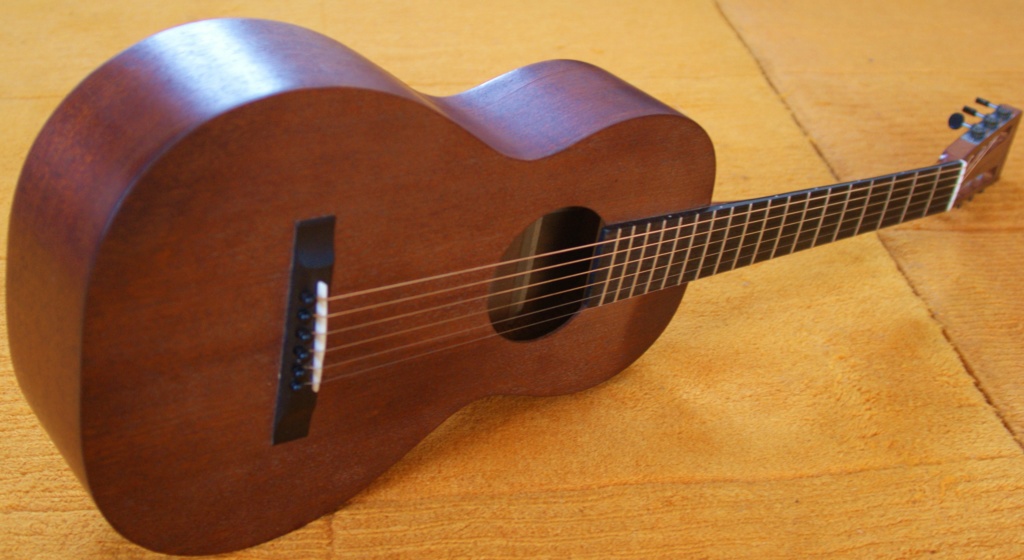 Chipman 2-17 all mahogany (luthier US) VENDUE Dsc02410