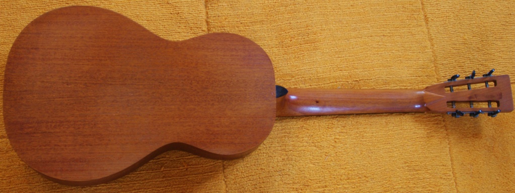 Chipman  2-17 all mahogany (luthier US) VENDUE Dsc02411