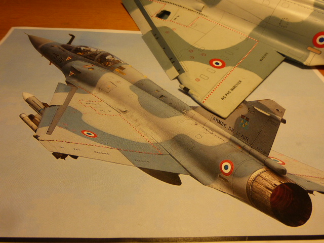 mirage 2000 - Mirage 2000B ech 1/32 réalis" en bois et carton - Page 4 2015-062