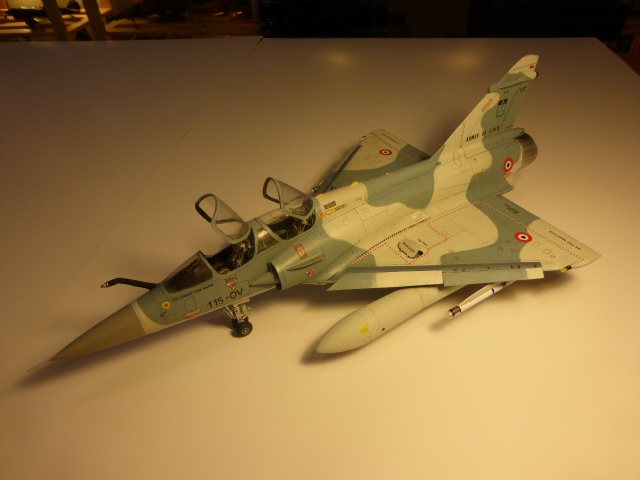 Mirage 2000B ech 1/32 réalis" en bois et carton - Page 5 2015-105