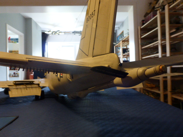 Scratch: 1/32 - Boeing KC-135E Stratotanker  (bois et carton)  (kc135) 2015-188