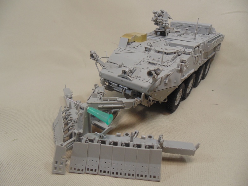 M1132 stryker ESV  trumpeter 1/35 Dsc01046