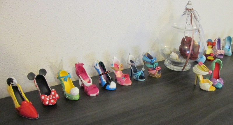 [Collection] Chaussures miniatures / Shoe ornaments - Page 25 Img_2013