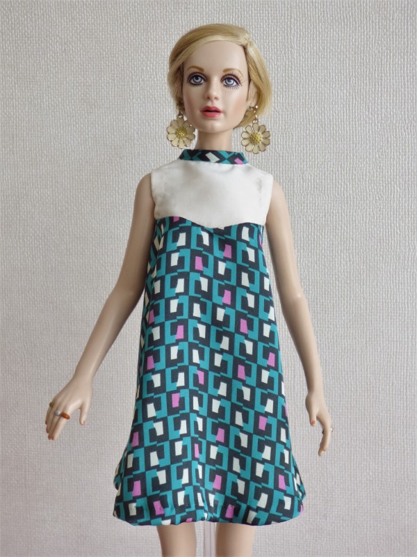 THIBA COUTURE : Robe sixties pour fashion dolls 16" (p. 2) - Page 2 03_twi10