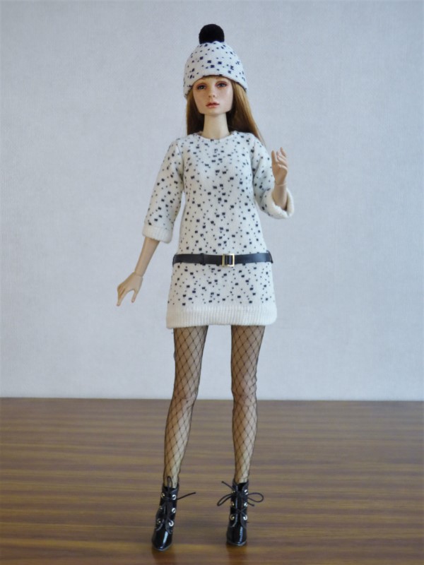THIBA COUTURE : Tenues casual pour fashion dolls (Bas p. 1) 12_rob10