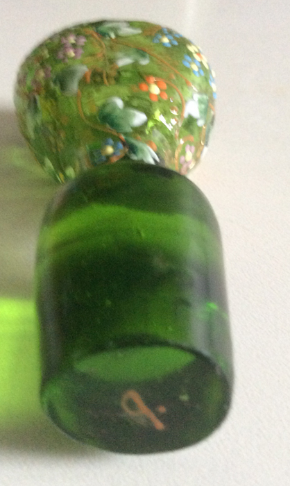 Une carafe de la verrerie Moser  2015-025