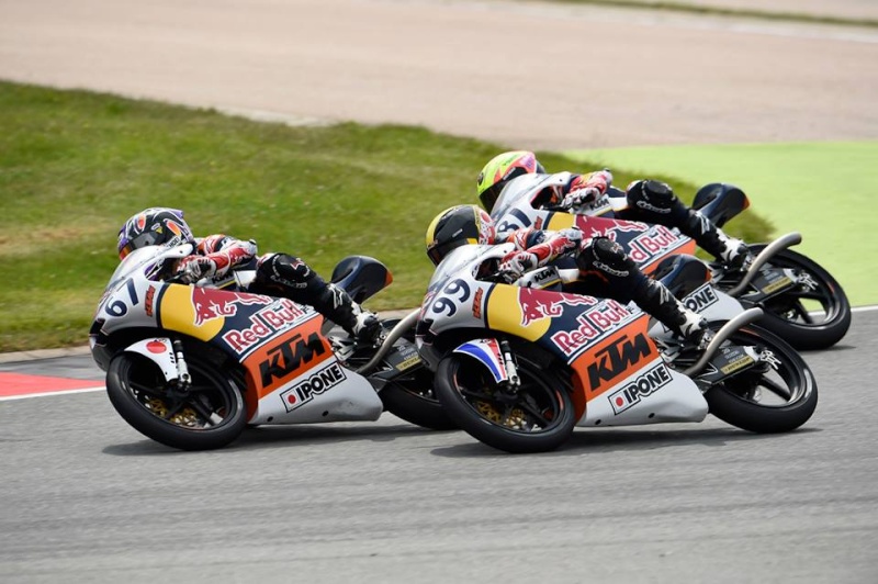 [Red Bull MotoGP Rookies Cup] Saison 2015 - Page 2 Exteri10