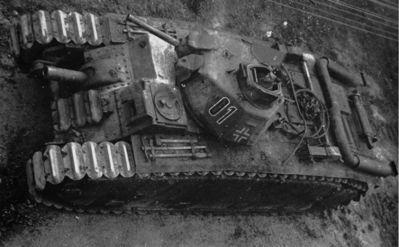 [IXO modifié]  beute  Panzer Kampfwagen B-2  740 (f) (10)  Char_b11
