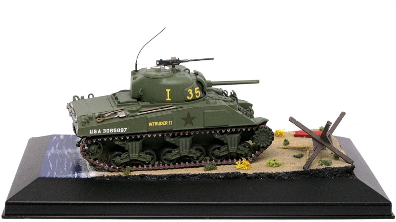 [HELLER] Medium tank M 4  "Général SHERMAN"  (62) M_4_0510