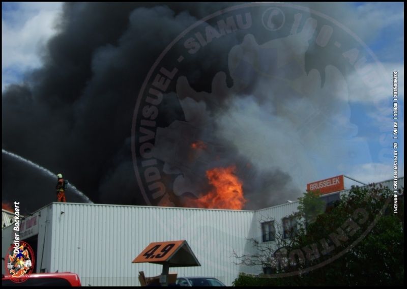 11h40-03/06/2015 Incendie faubourg Bxl - Meise ( Photos-Fotos et/en vidéos ) Meise_17