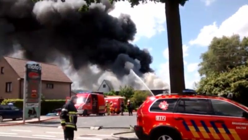 07/06/2015 13h30 - Incendie conséquant sur la commune de Ruddervoorde Rudder10