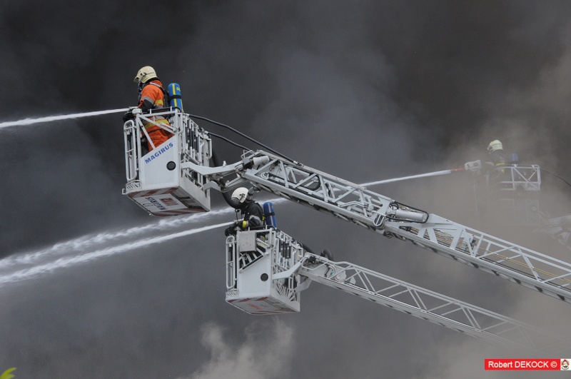 11h40-03/06/2015 Incendie faubourg Bxl - Meise ( Photos-Fotos et/en vidéos ) W_rdk_16