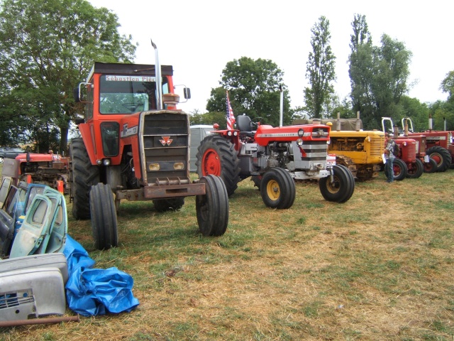 la plus grande exposition de tracteurs dans le nord sec-bois Dscf4671