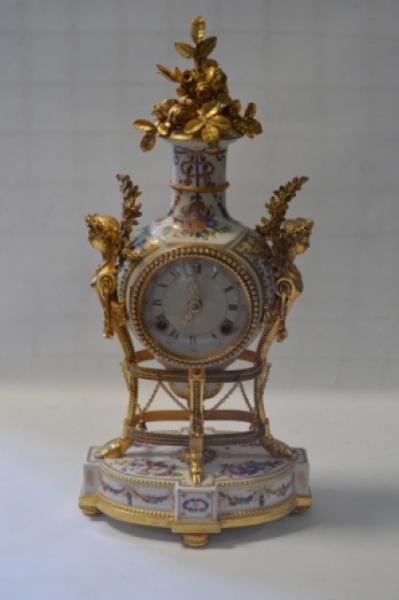 Collection : meubles et objets divers XVIIIe et Marie Antoinette - Page 3 14363310