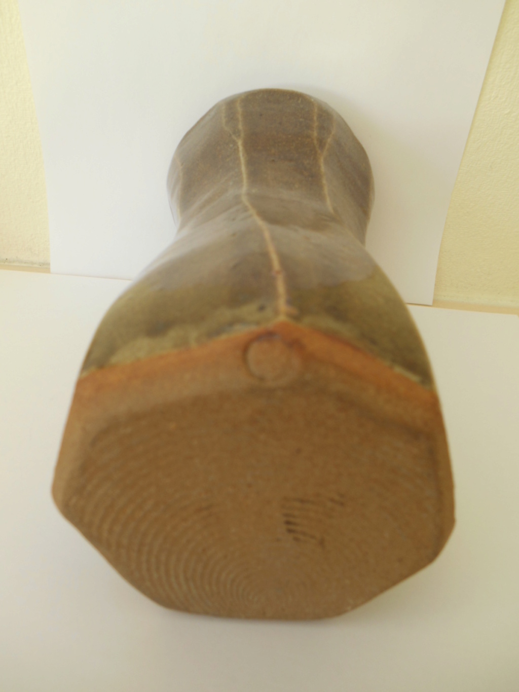 Tall cut slab sided vase - Unknown potter - help identification please Dscn0412
