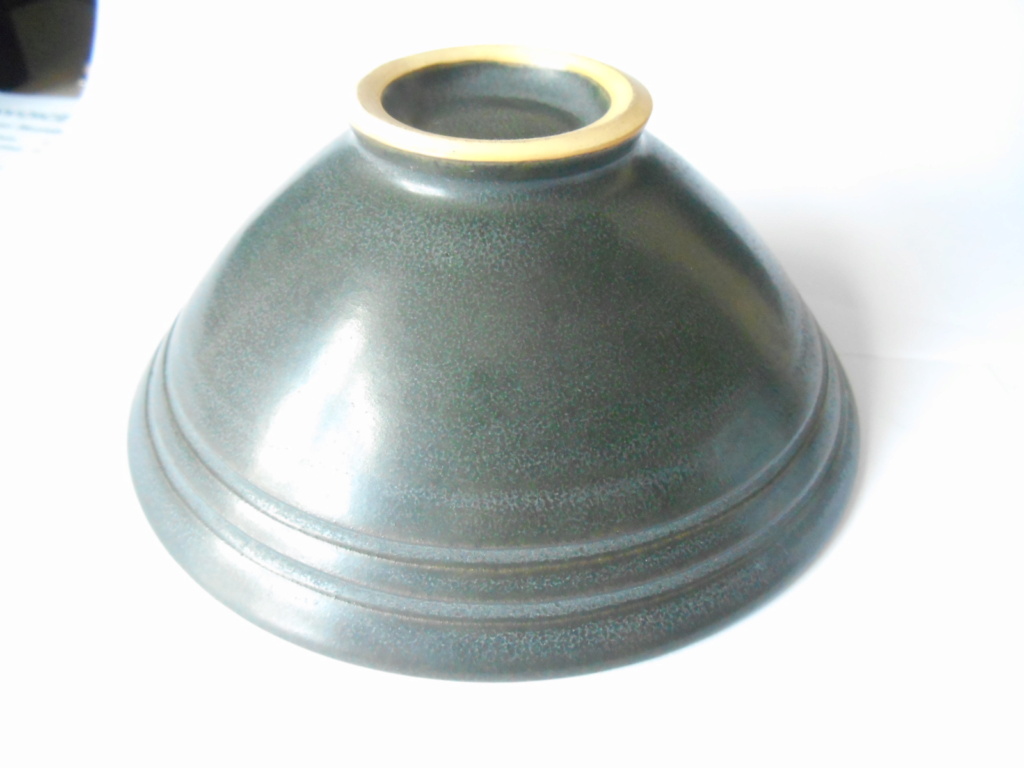 bowl, Celtic style decoration - Ballymorris Pottery, Ireland? Donald Mills? Dscn4110