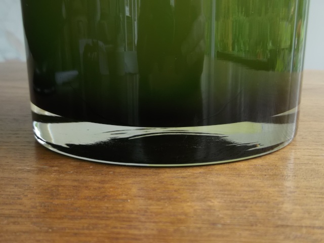 Giant vase 2012-020
